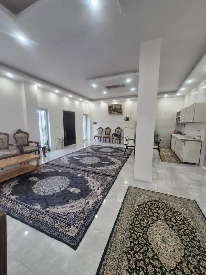 ویلا دوخوابه استخردار آبگرم باغ شکوفه خوشنام