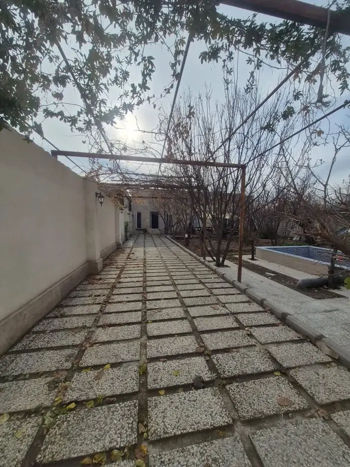 ویلا دوخوابه استخردار آبگرم باغ شکوفه خوشنام