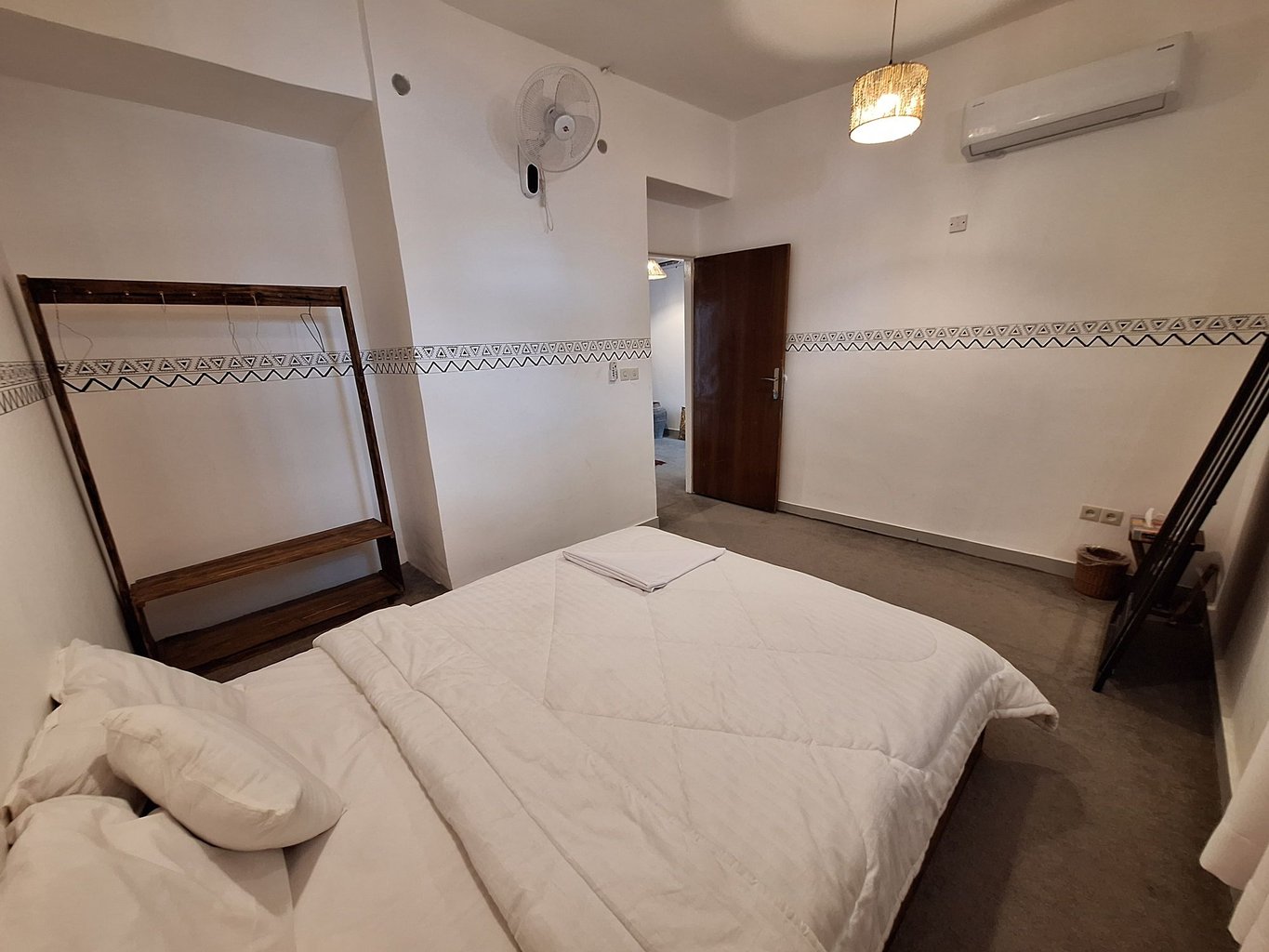 بومگردی سُکنا - واحد افرو