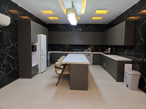 ویلا پنج خوابه ساحلی تریپلکس استخردار قصرشیرین