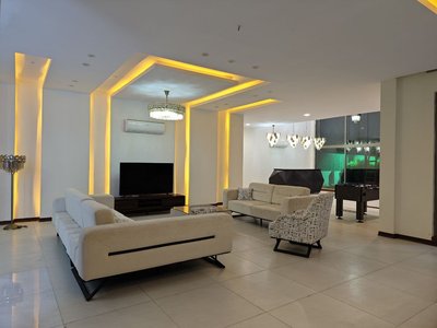 ویلا پنج خوابه ساحلی تریپلکس استخردار قصرشیرین