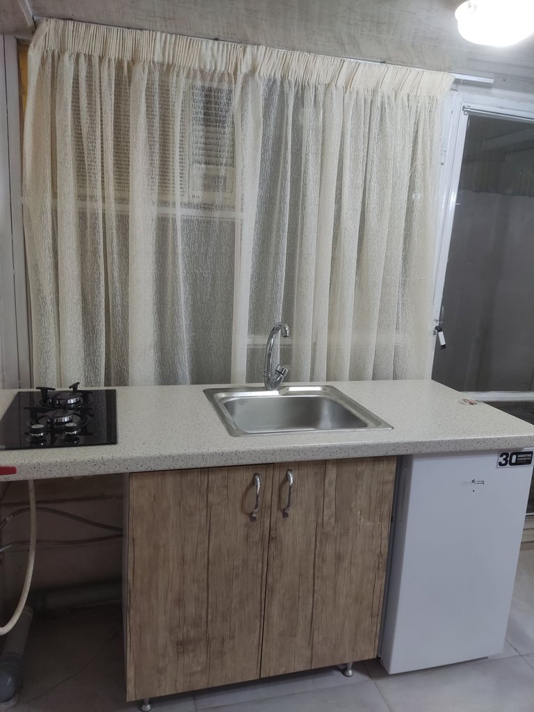 سوئیت فلت زری