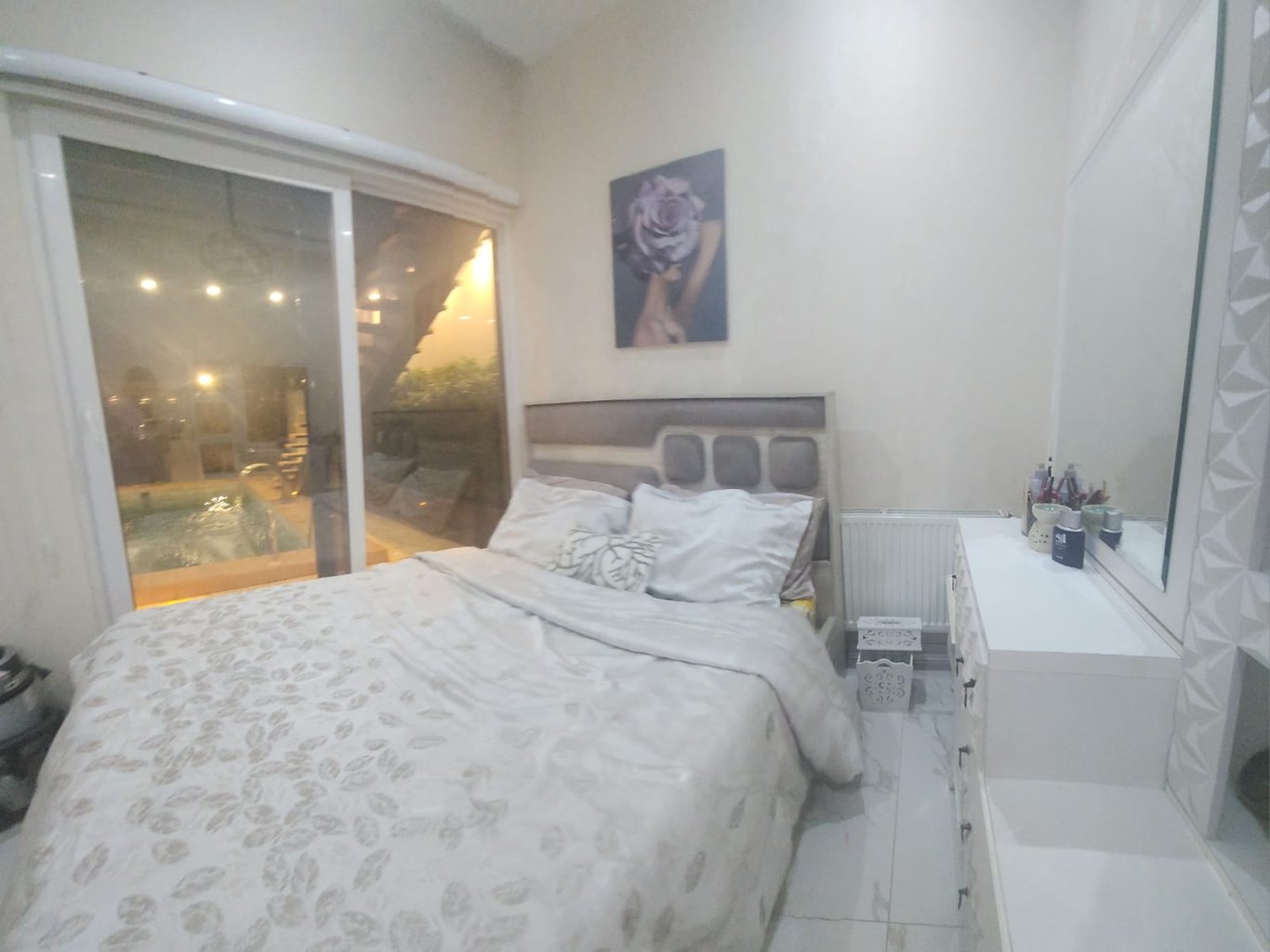 دوخوابه استخردار آبگرم نیلساهوم