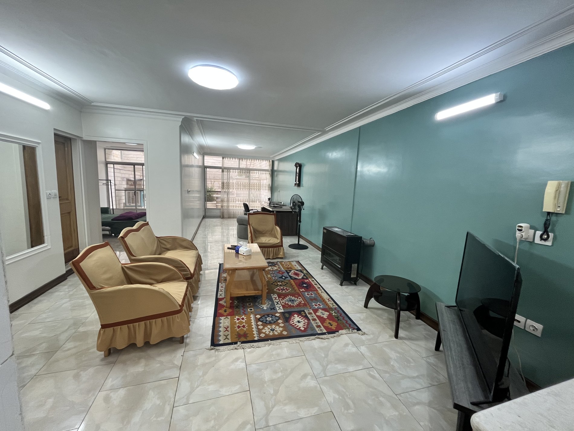 ویلا یک خوابه نصف جهان