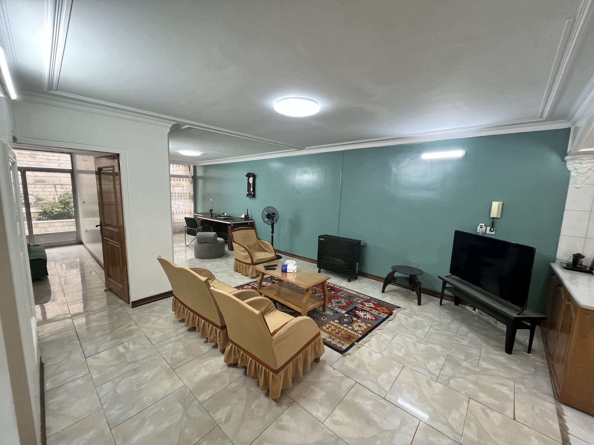 ویلا یک خوابه نصف جهان