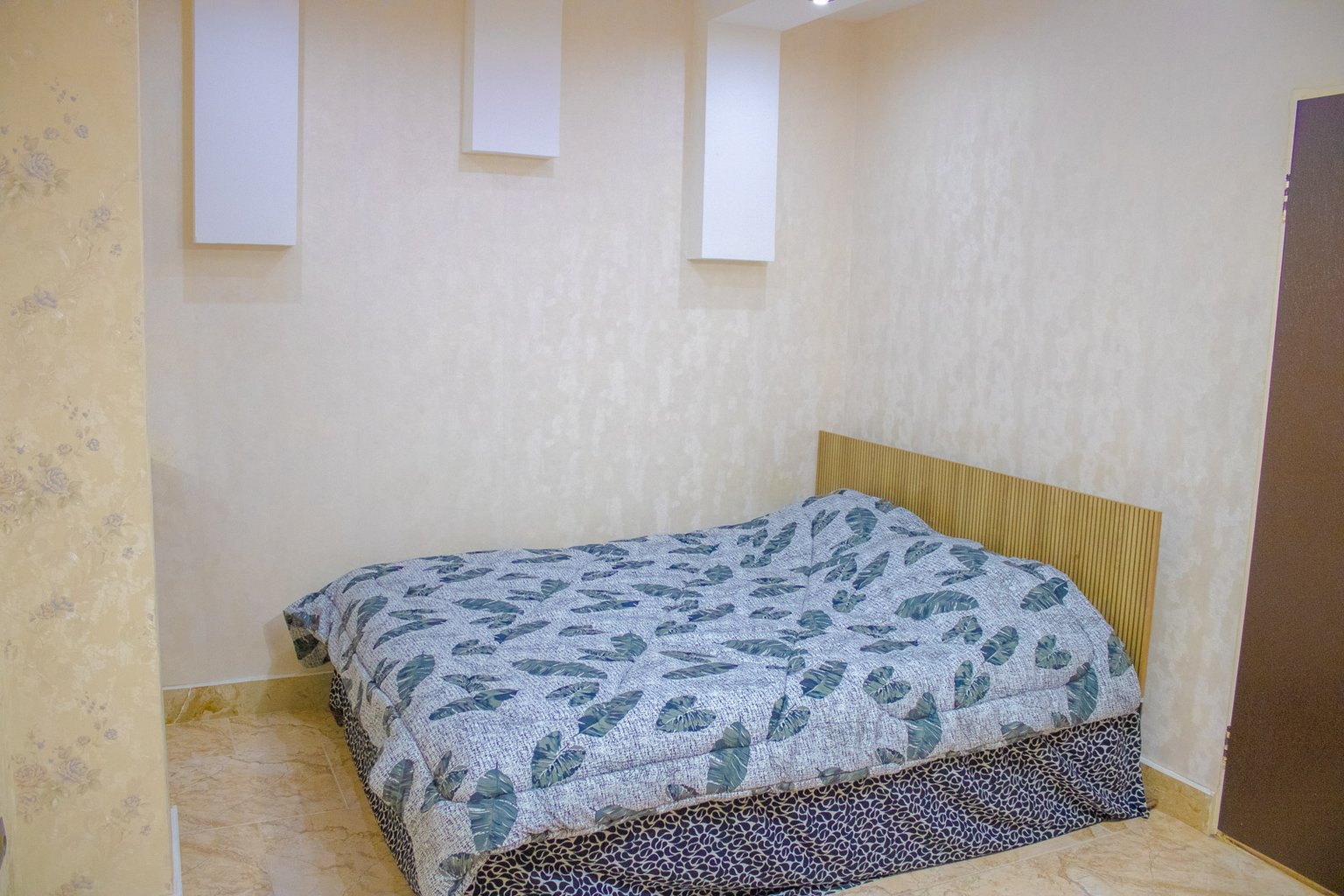 ویلا دوخوابه استخردار آبگرم مهدیس 1