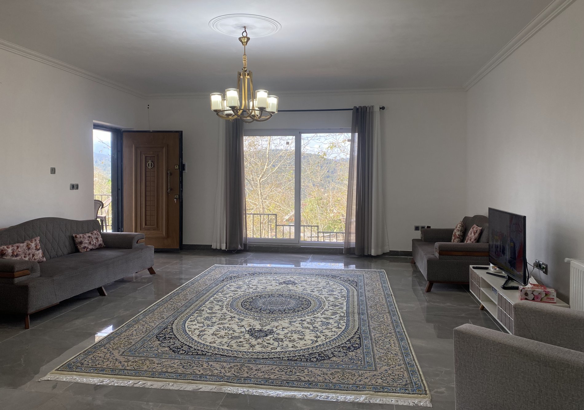 ویلا یک خوابه جنگلی لفور 11