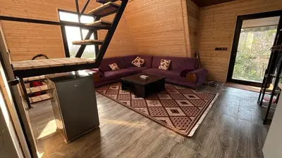 کلبه دوخوابه سوئیسی شعبانی