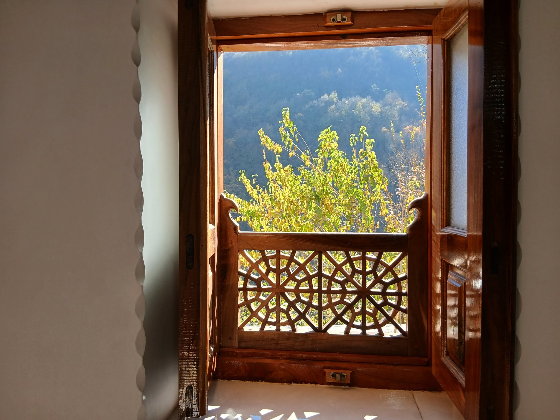 دوخوابه شاه معلم