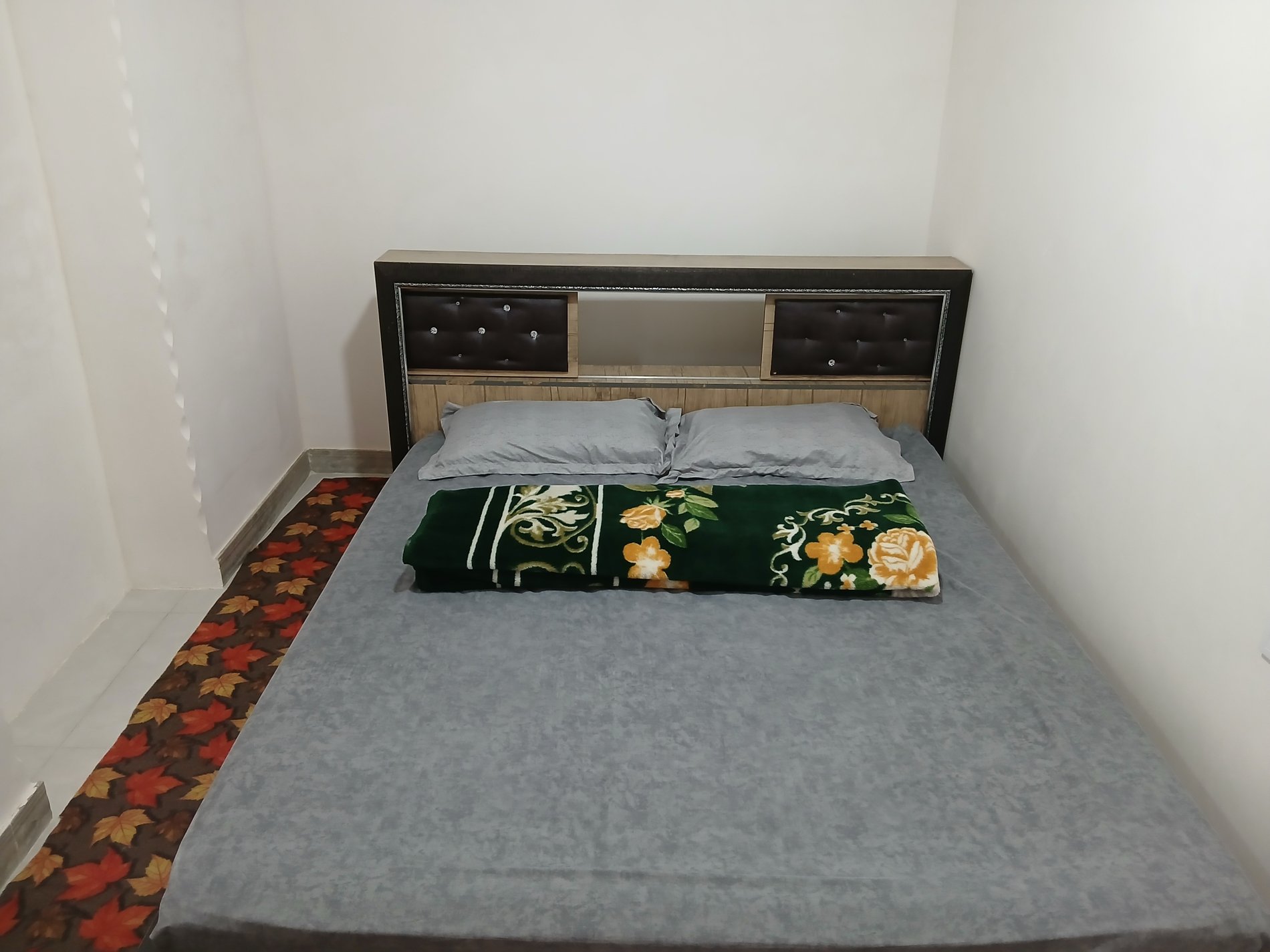 دوخوابه شاه معلم