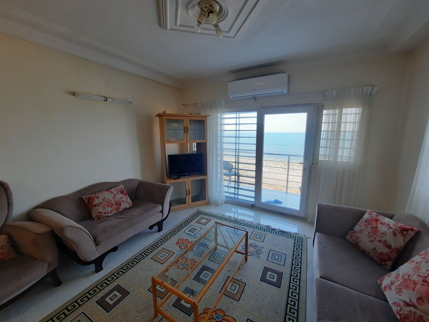 آپارتمان دوخوابه ساحلی قربانیان - واحد 1