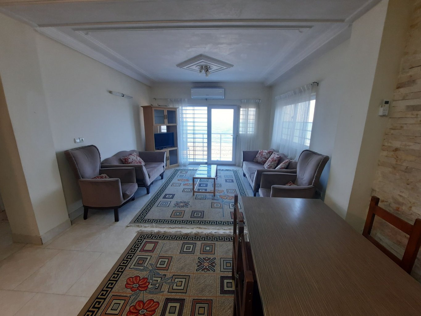 آپارتمان دوخوابه ساحلی قربانیان - واحد 1