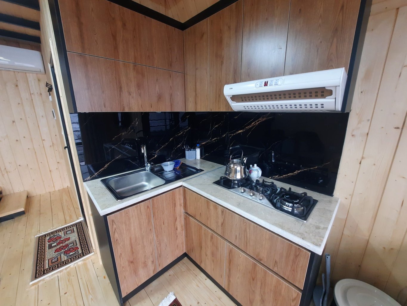 یک خوابه ساحلی چوبی الی 1