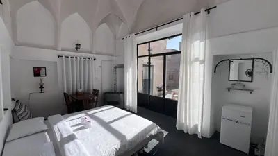 اقامتگاه سنتی خانه‌ی محیط - واحد دوبلکس فضای میان و فضای افزون