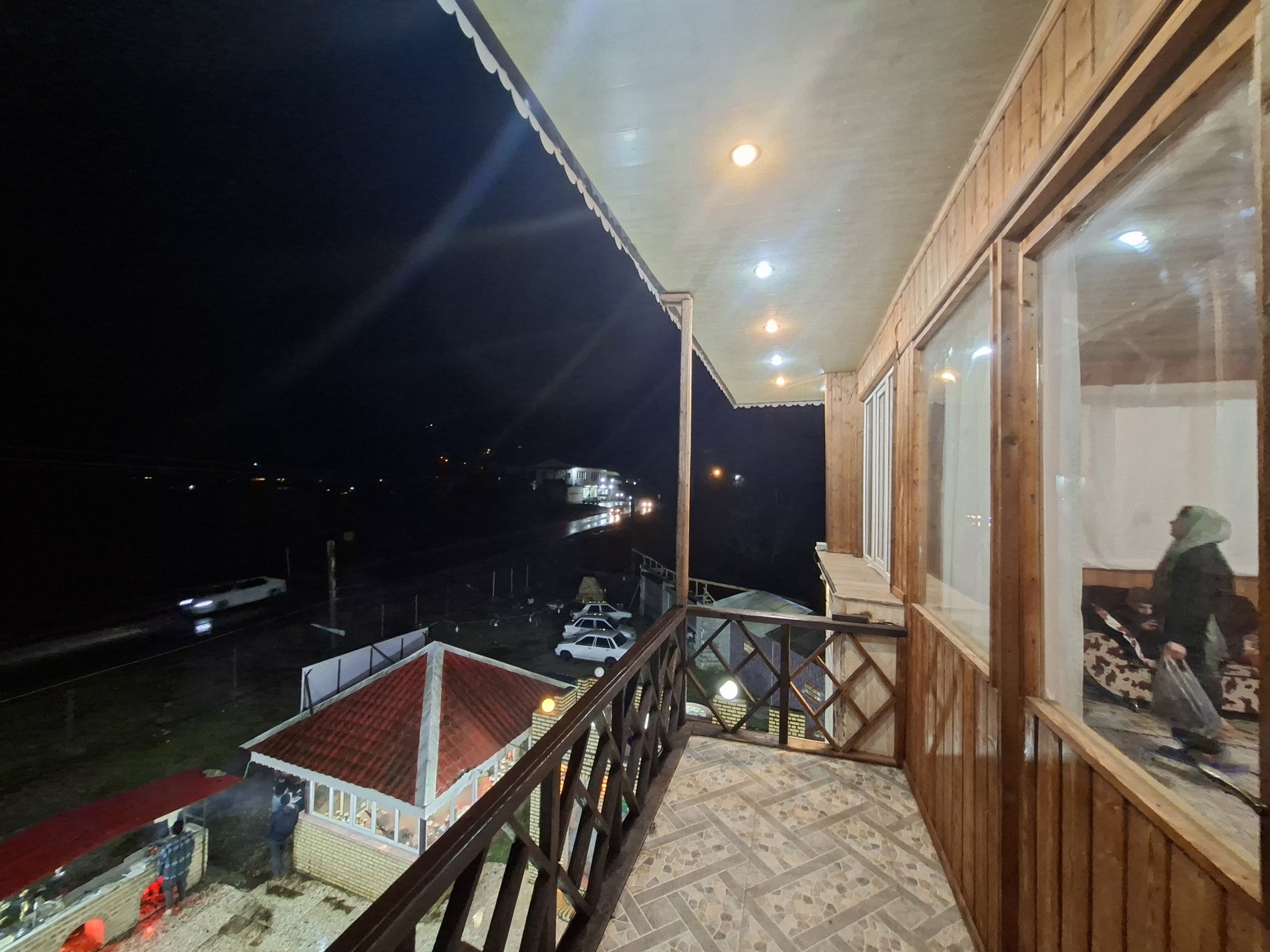 بوم گردی دوخوابه آتیلا واحد 4