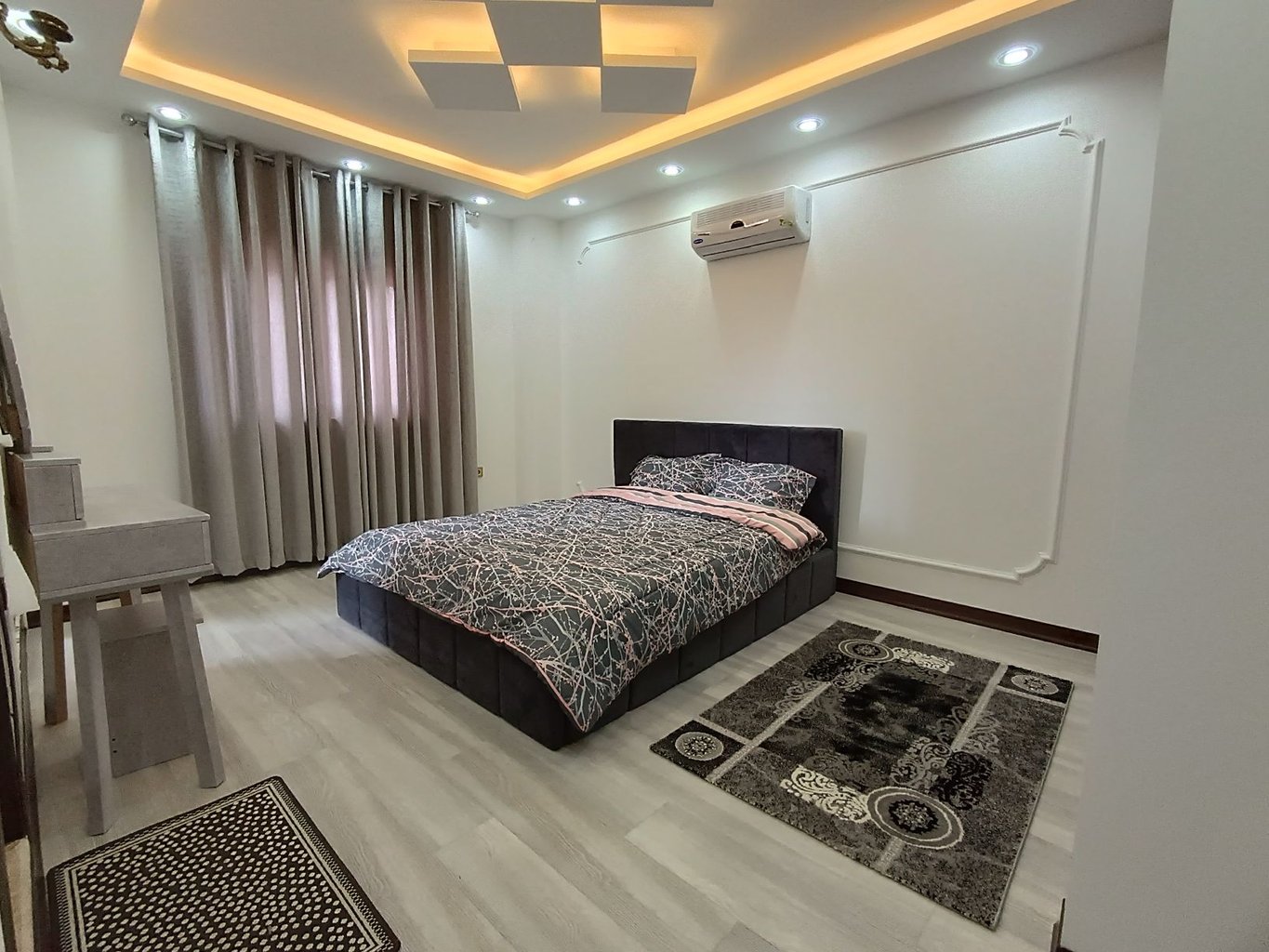 ویلا چهارخوابه ساحلی استخردار آبگرم توریسم 1