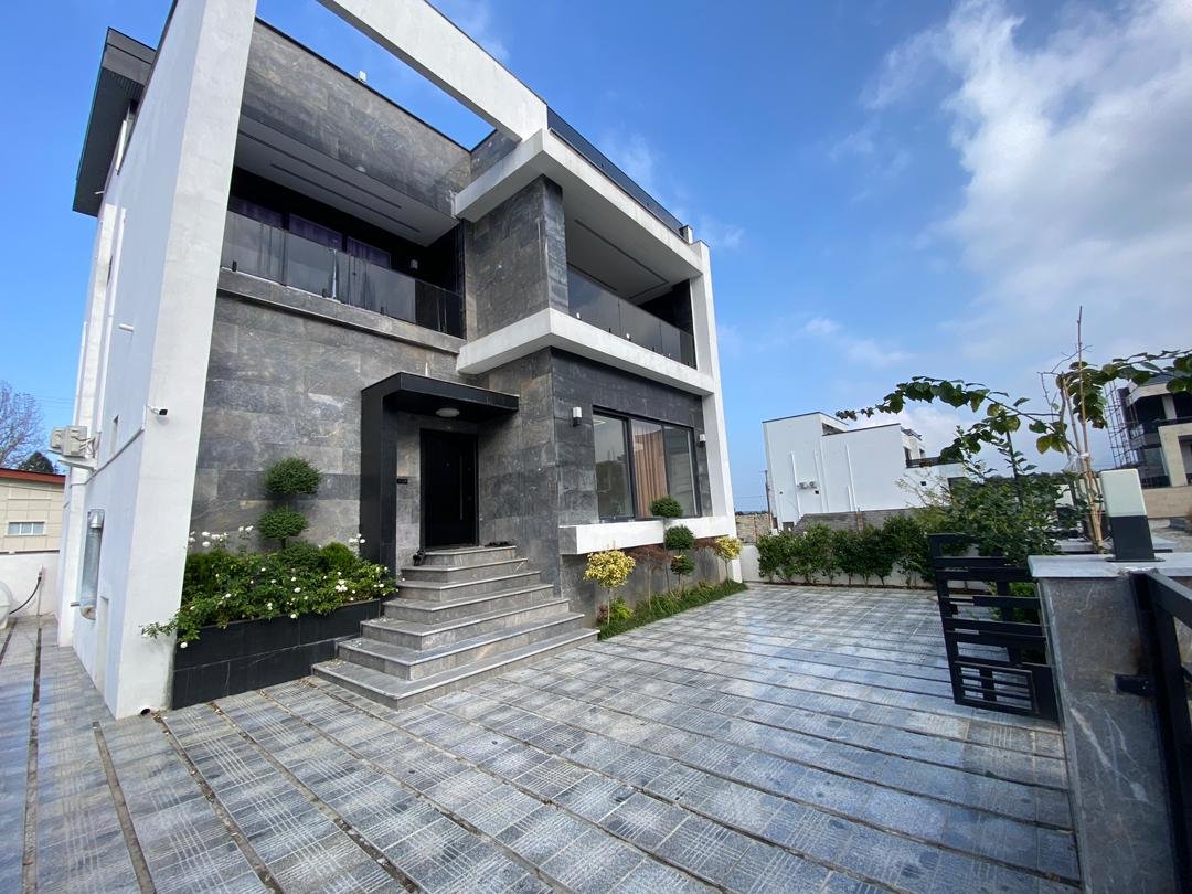 ویلا سه خواب تریپلکس استخردار آبگرم نارنج