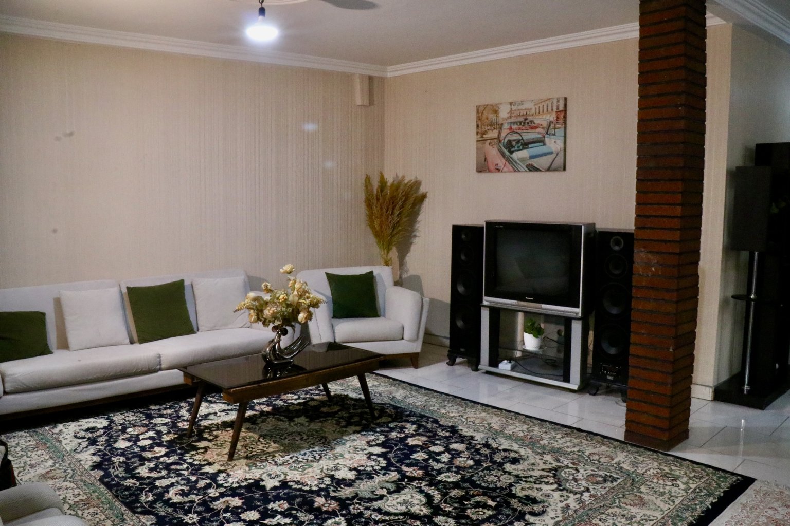 دوخوابه استخردار آبگرم مجنون