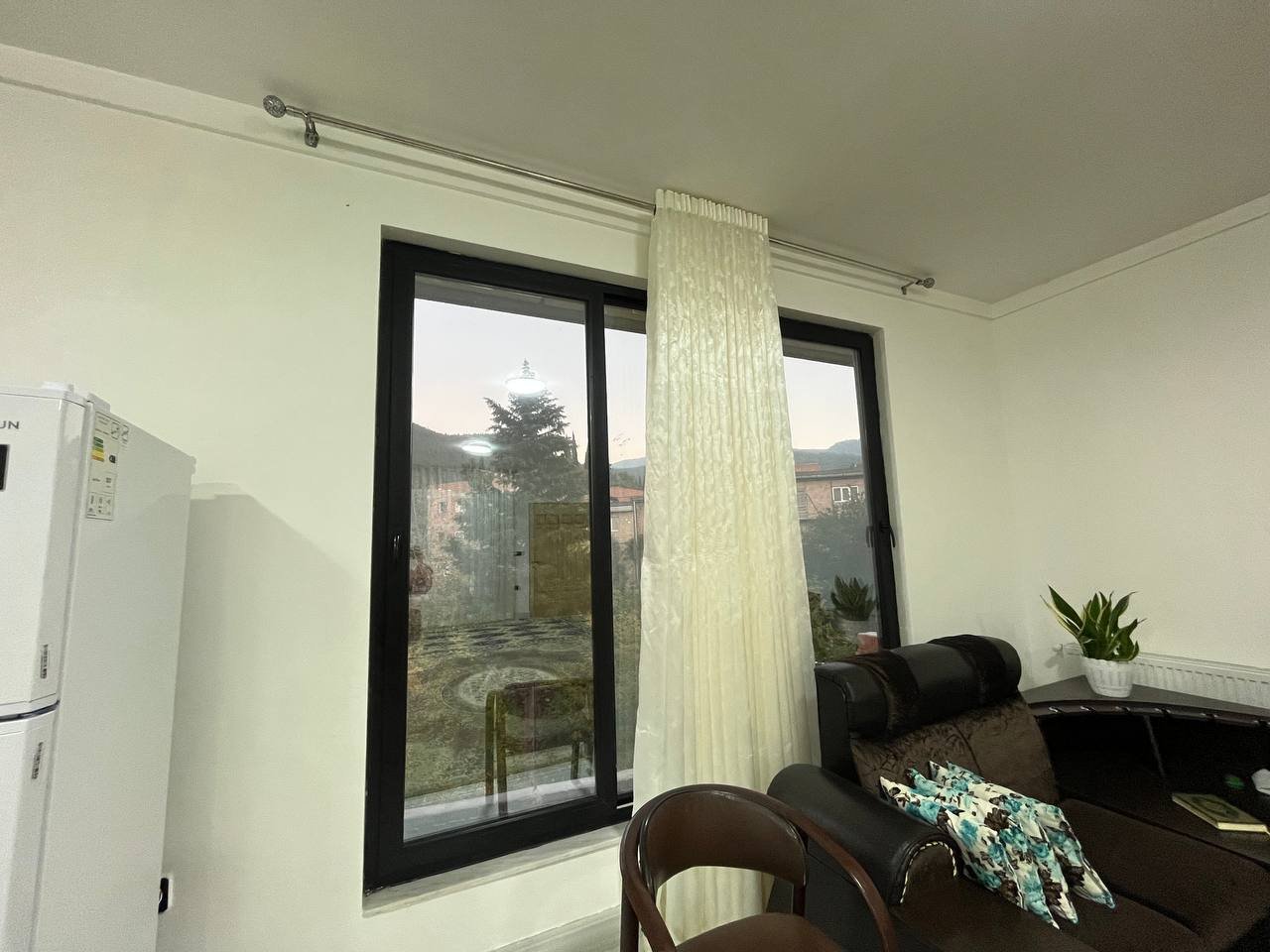 ویلا دوخوابه ویلایی دربست ساران