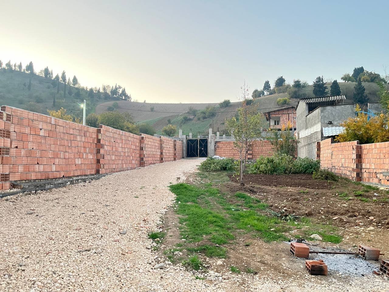 ویلا دوخوابه ویلایی دربست ساران