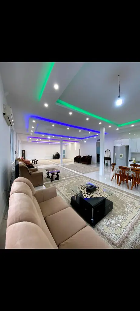 سه خوابه استخردار آبگرم باغ عطائی