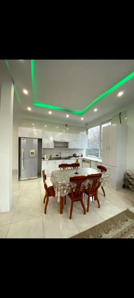 سه خوابه استخردار آبگرم باغ عطائی