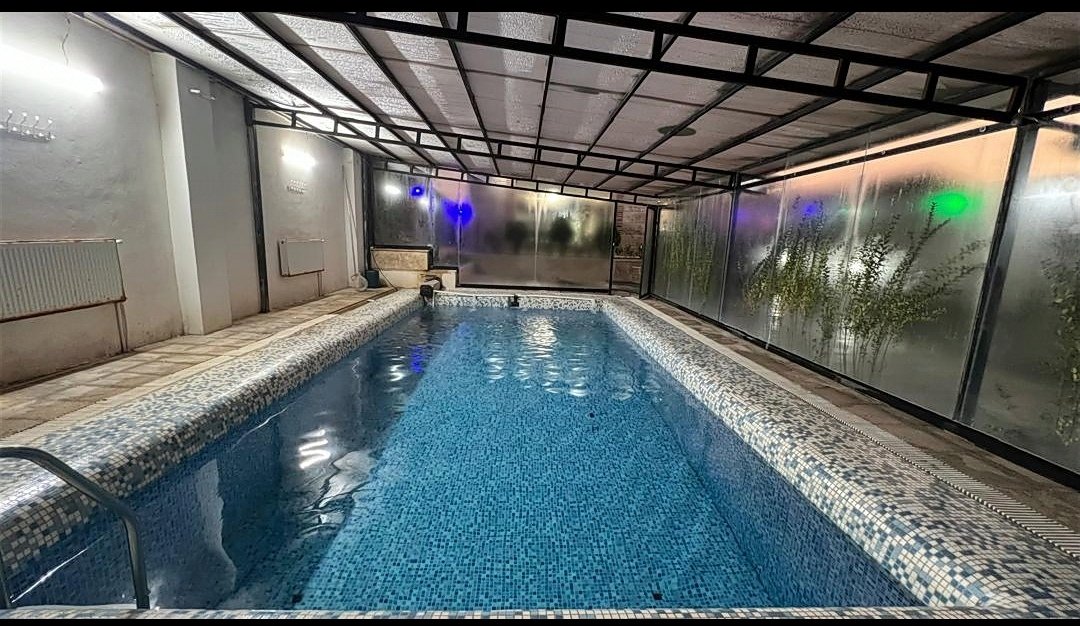 ویلا ویلا سه خواب استخر آبگرم نیلوفر کردان