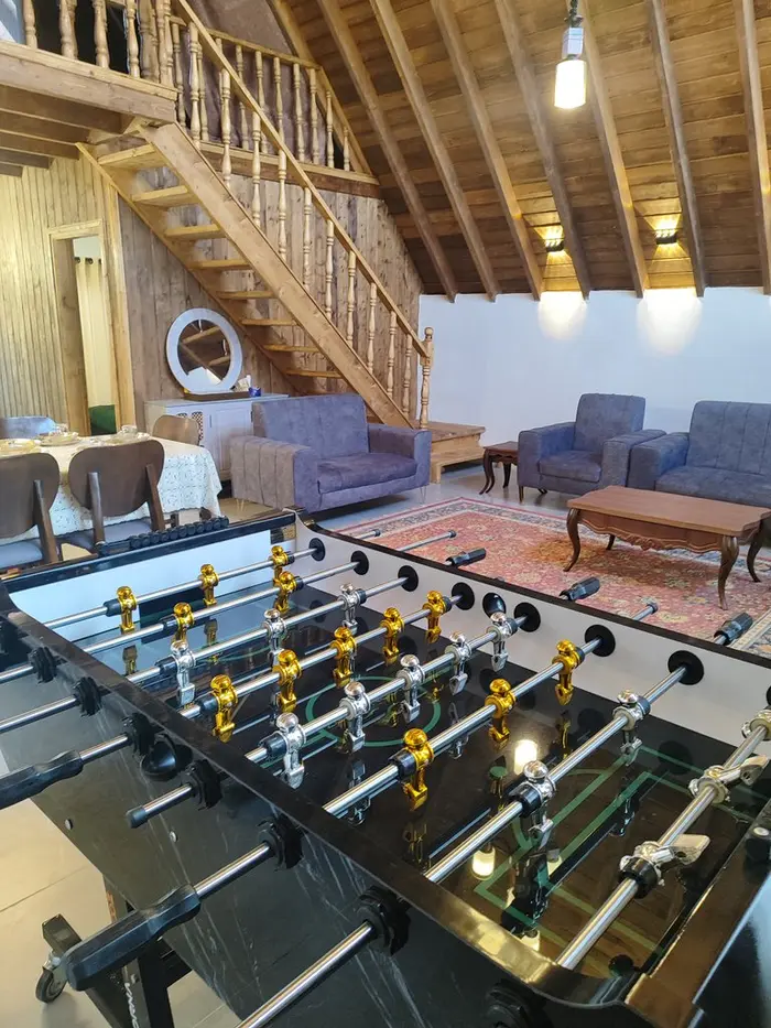 کلبه دوخوابه سوئیسی استخردار آبگرم لپاسر