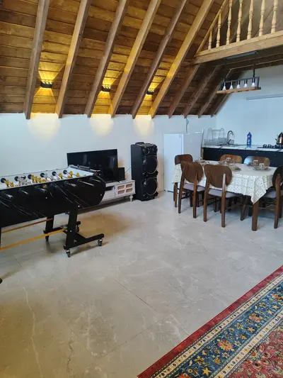 کلبه دوخوابه سوئیسی استخردار آبگرم لپاسر