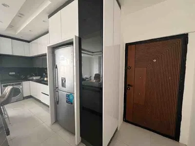 آپارتمان دوخوابه گلشهر 8