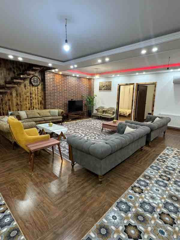 ویلا چهارخوابه استخردار آبگرم مهراس