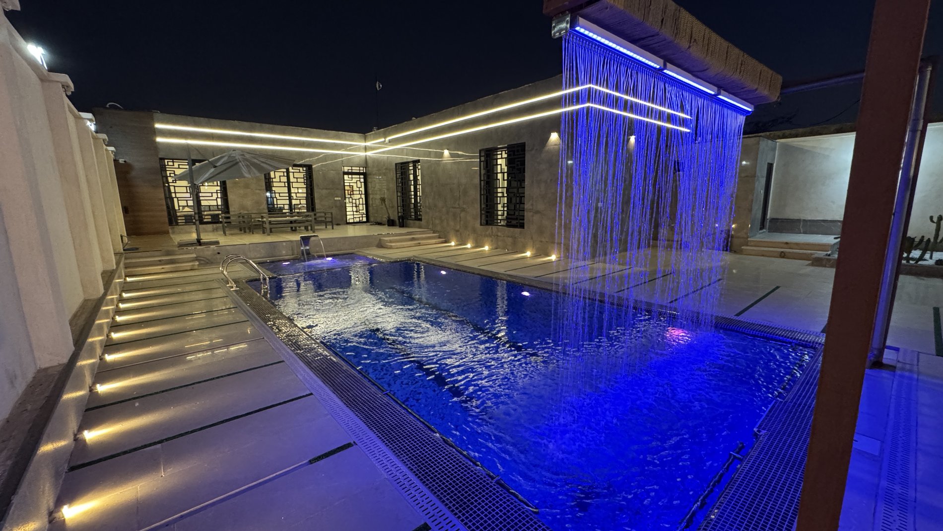 ویلا دو خوابه استخردار آبگرم ریوا