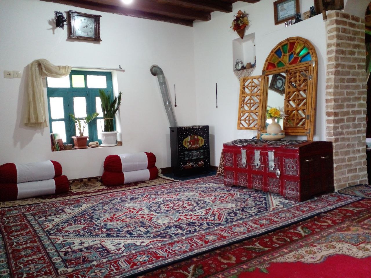 اقامتگاه سنتی یک خوابه ربابه جان