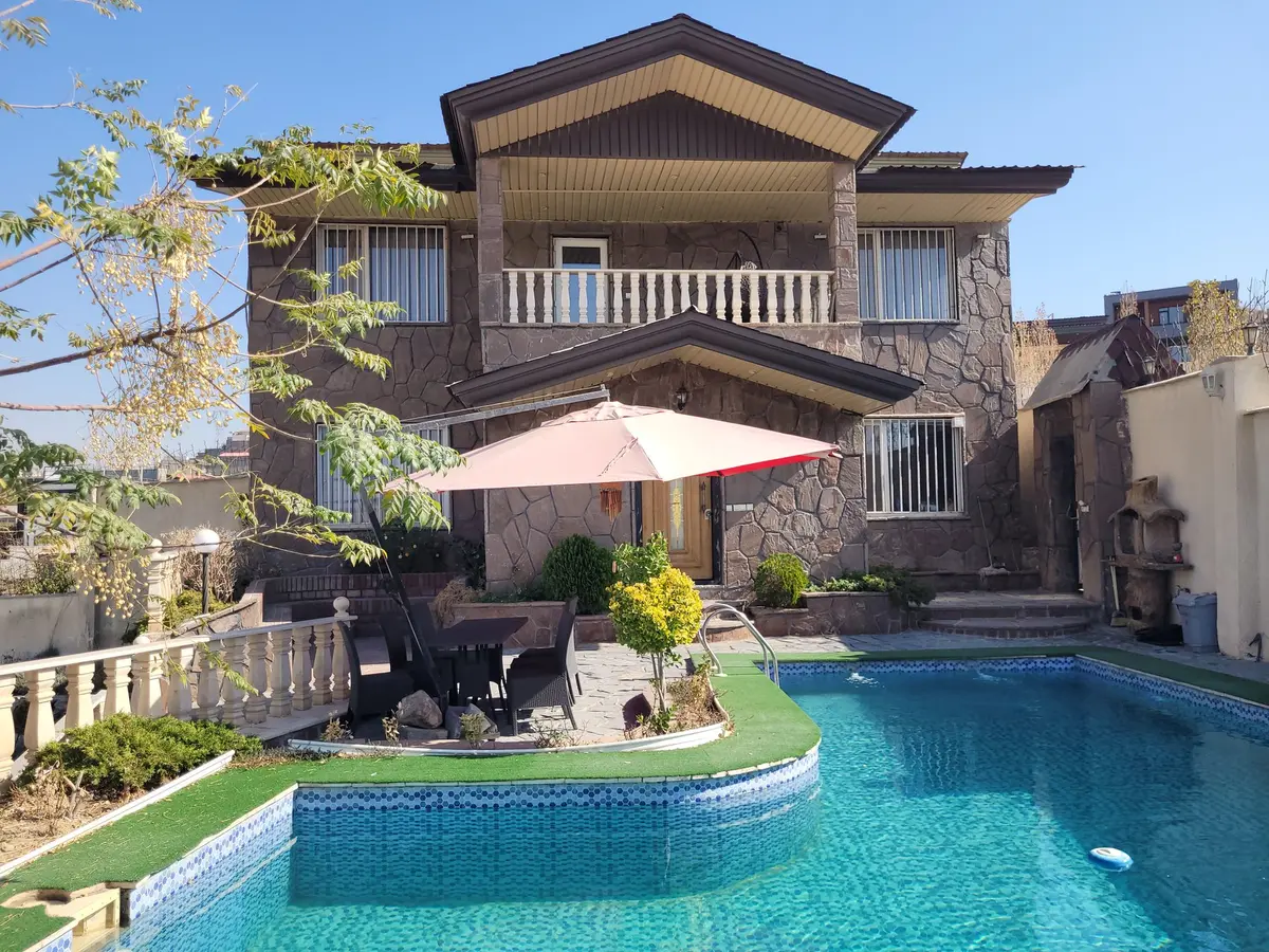 ویلا دوخوابه استخردار آبگرم برکه آبشاری