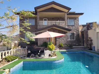 ویلا دوخوابه استخردار آبگرم برکه آبشاری