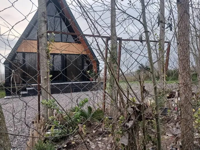 کلبه سوئیسی صنوبر