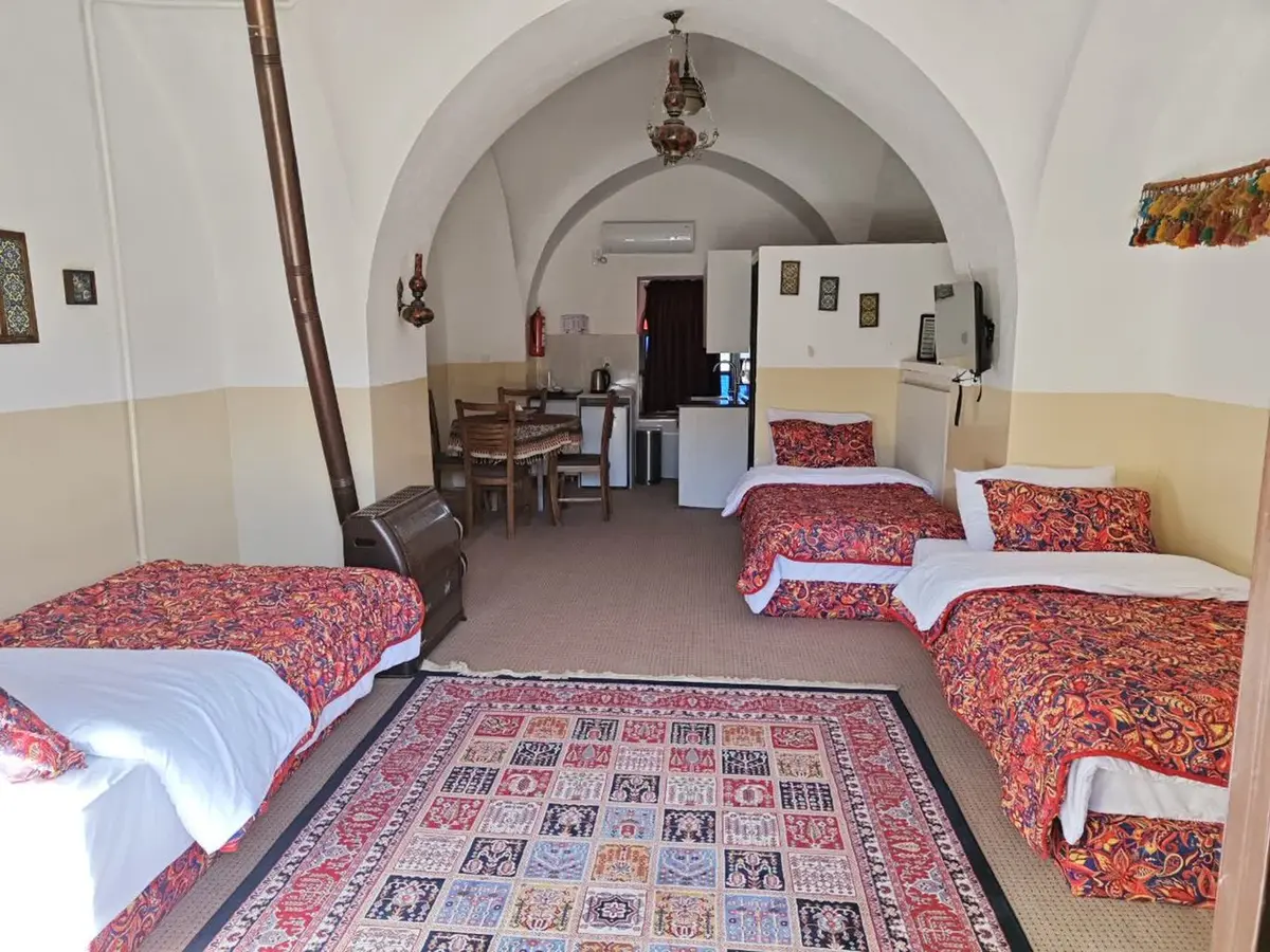 بوم گردی مزرعه گردشگری کاریز قلعه ۵