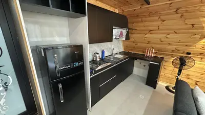 کلبه دوخوابه تریبلکس سوئیسی دلا