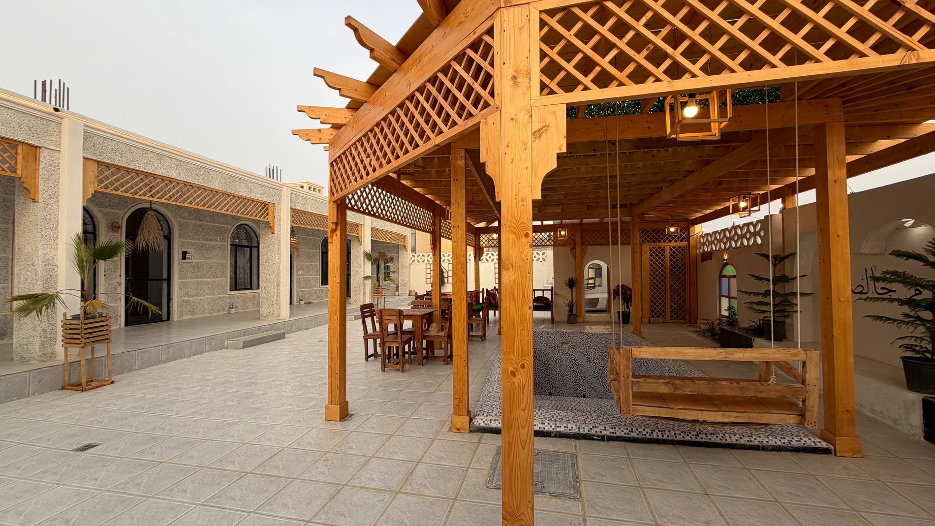 ویلا چهارخوابه استخردار بوم خالصی