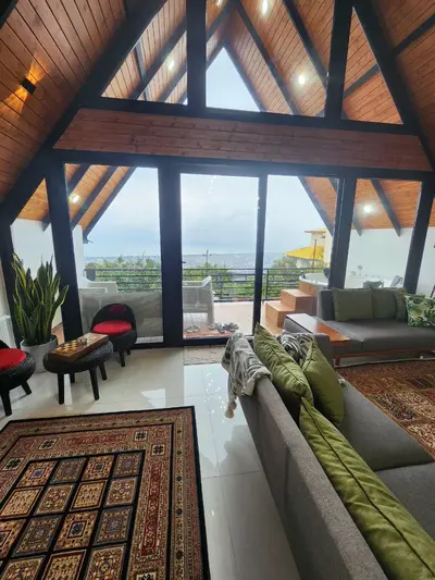 کلبه دوخوابه سوئیسی آوان