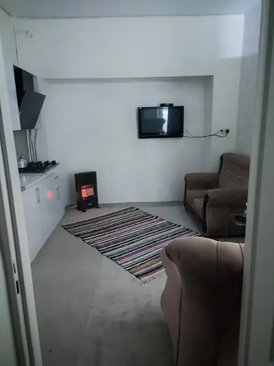 سوئیت یک خوابه گلبار انقلاب