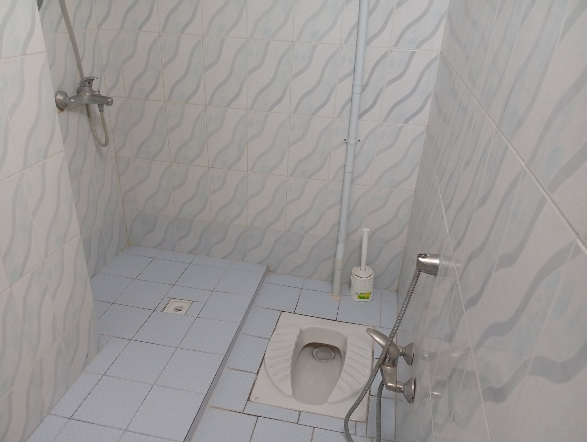 مجتمع اقامتگاهی فرهیختگان - ۲۱۵