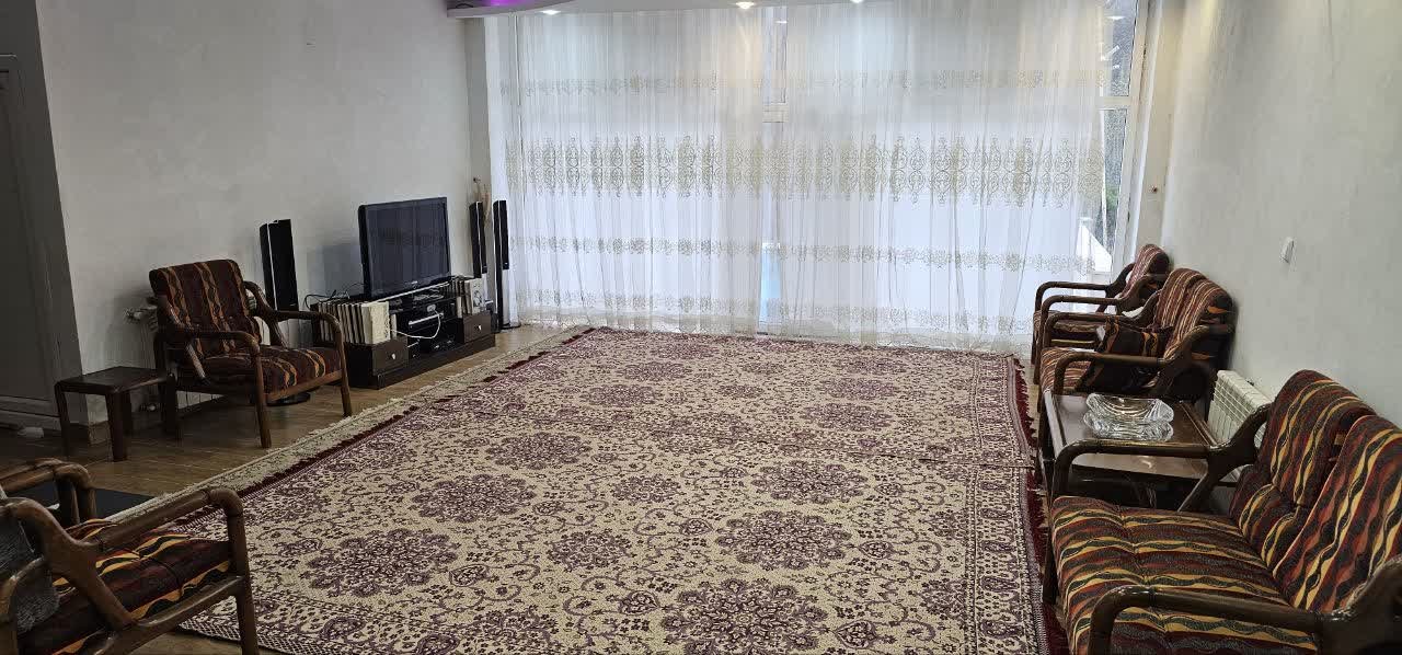 ویلا دوخوابه استخردار آبگرم آفتابگردون 1