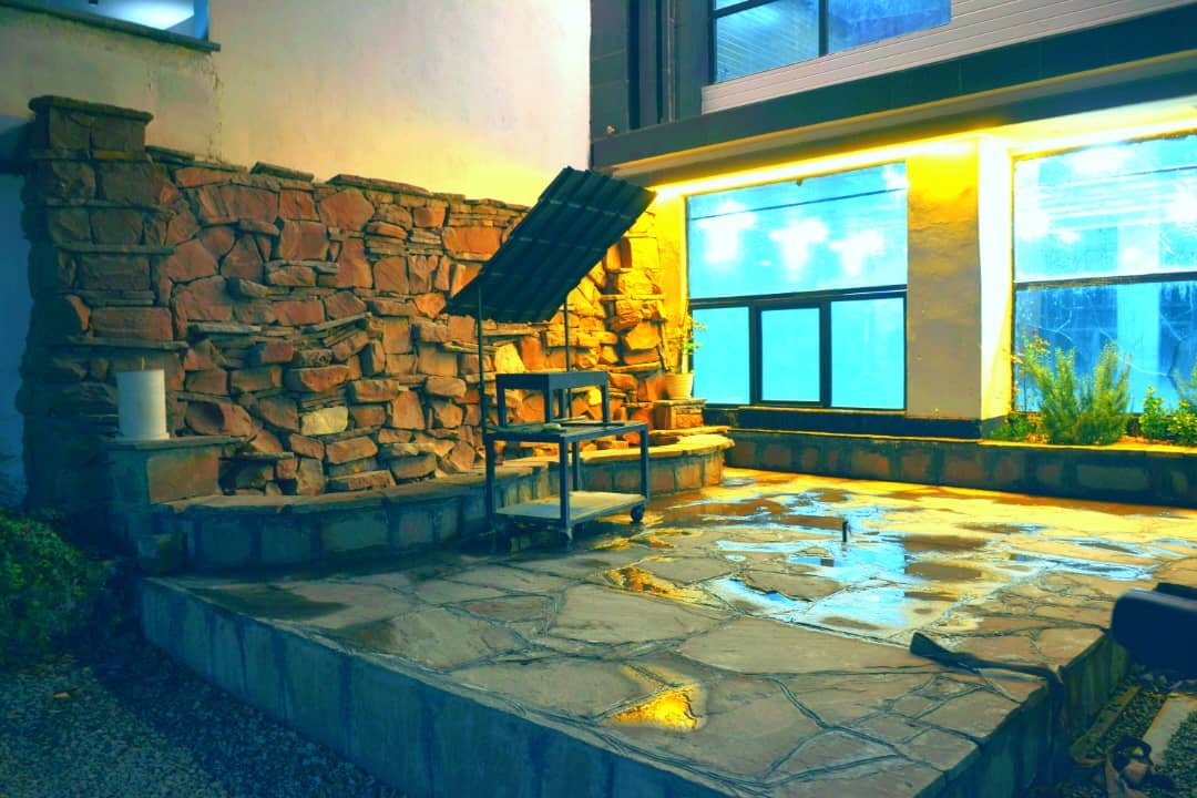 ویلا سه خوابه تریپلکس استخردار آبگرم آوان