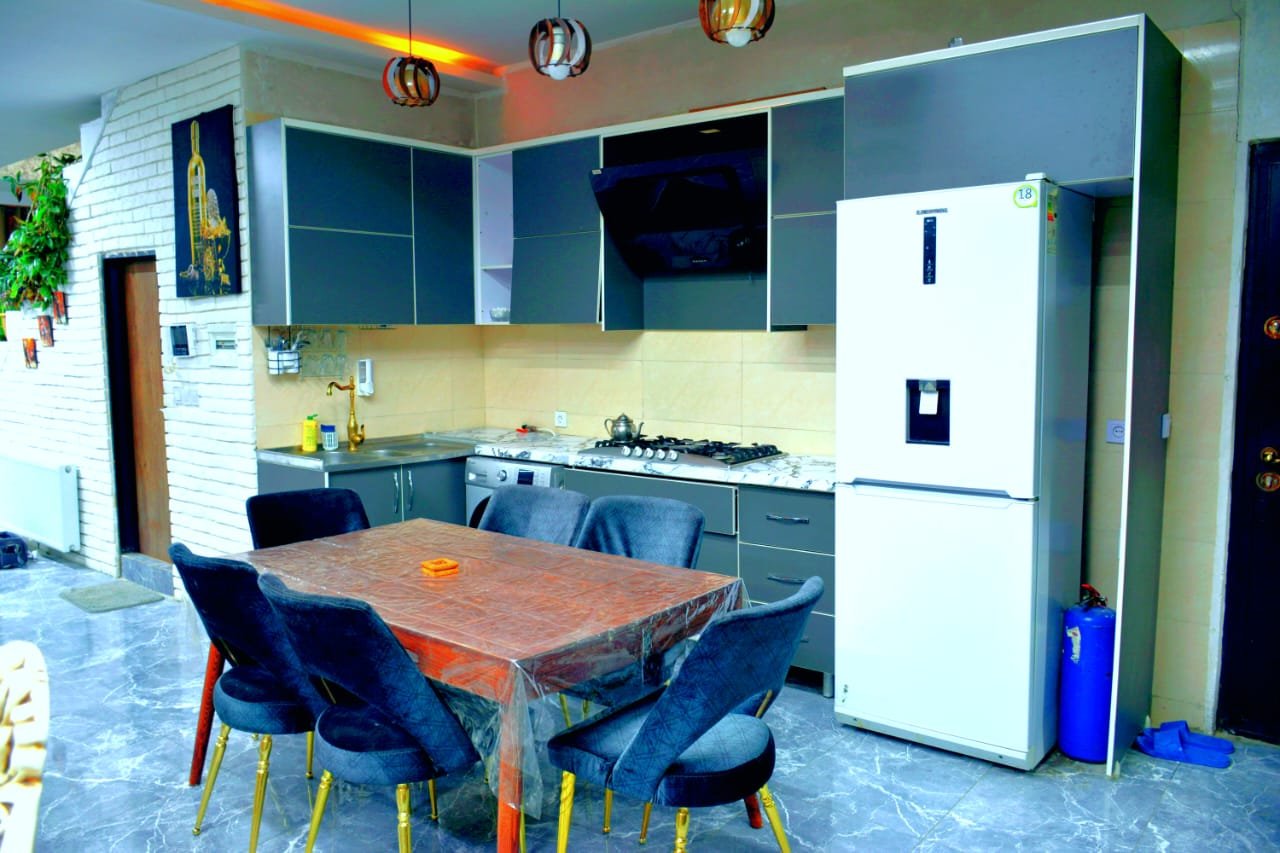 ویلا سه خوابه تریپلکس استخردار آبگرم آوان