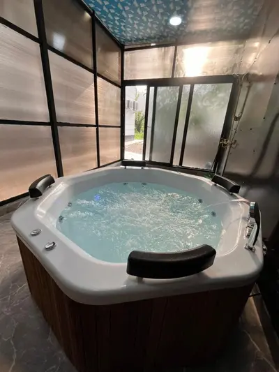 ویلا دوخوابه دوبلکس جکوزی دار صمدی 1