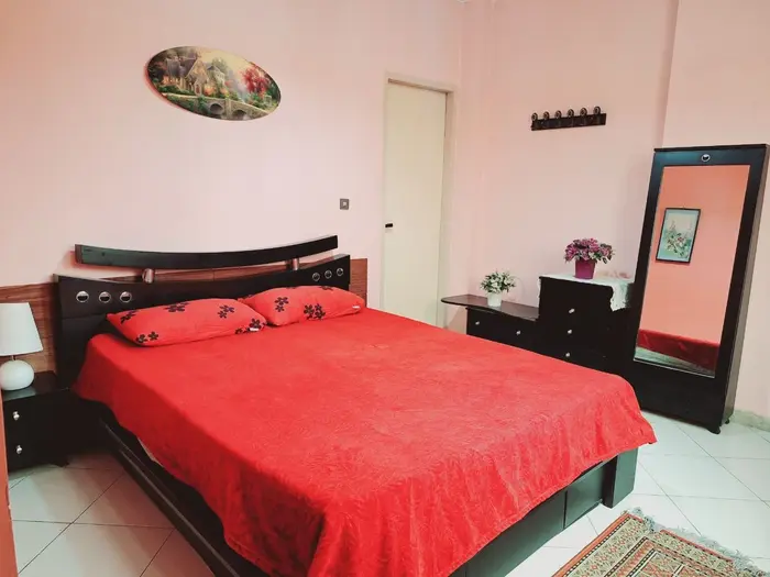 آپارتمان یک خوابه افتخاری انقلاب واحد 1