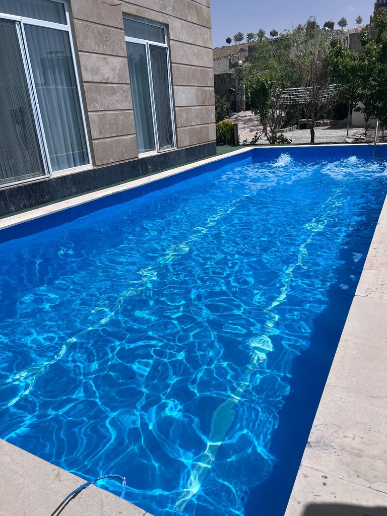 ویلا چهارخوابه استخردار آبگرم دیدار