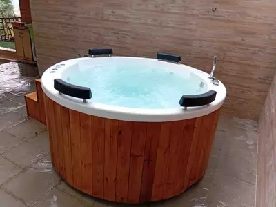 کلبه دوخوابه جکوزی دار جنگلی ازدار لفور