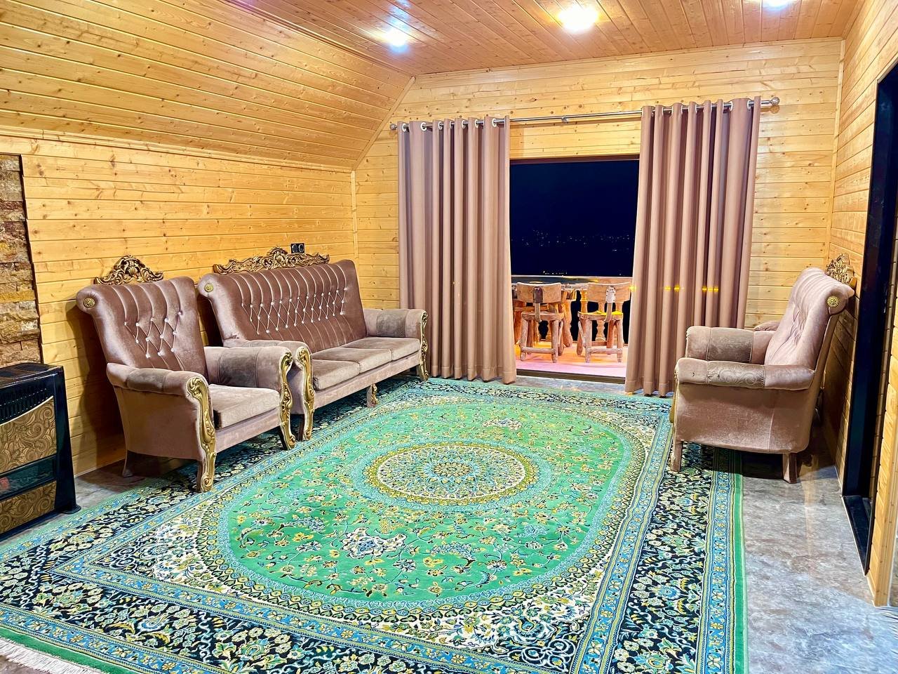 ویلا دوخوابه چوبی دیار